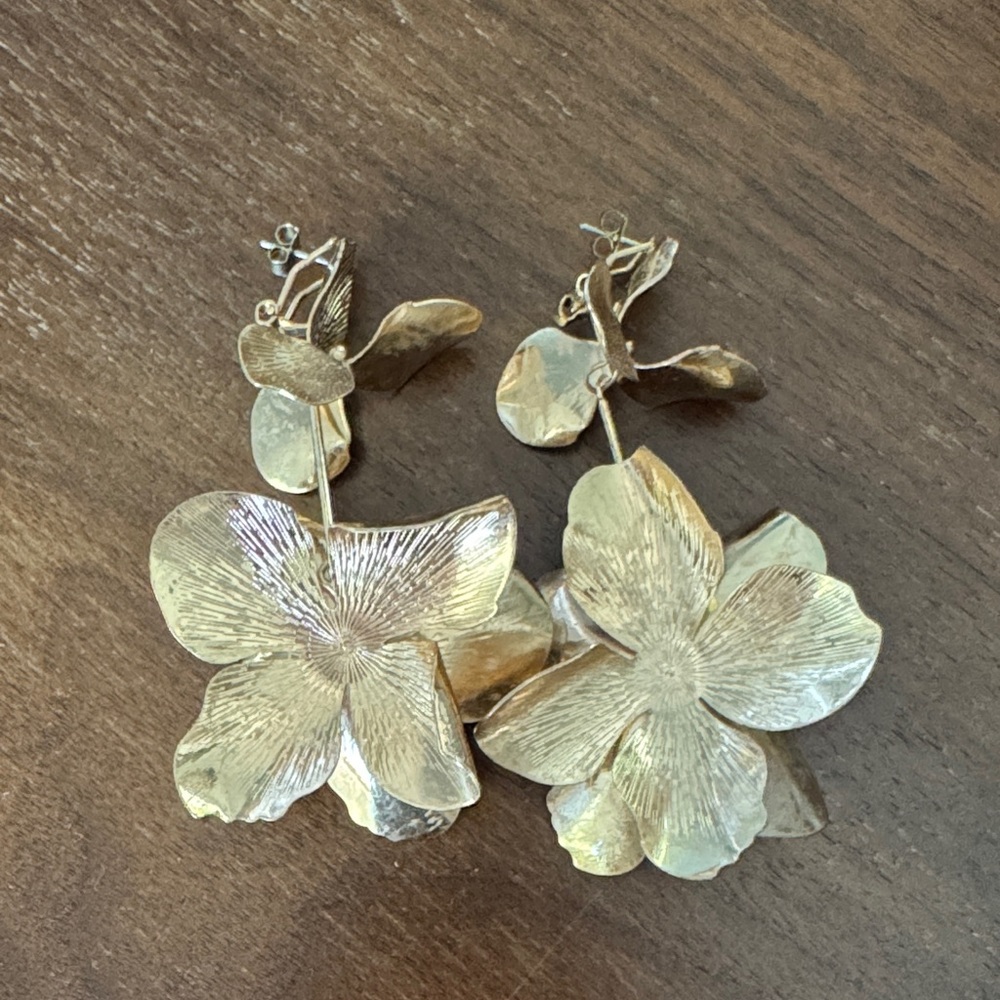 Gold Floral Earrings